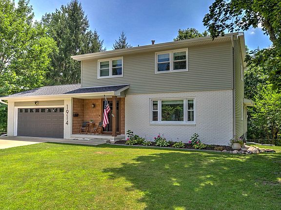 2nd image of 1914 W Sunnyview Dr