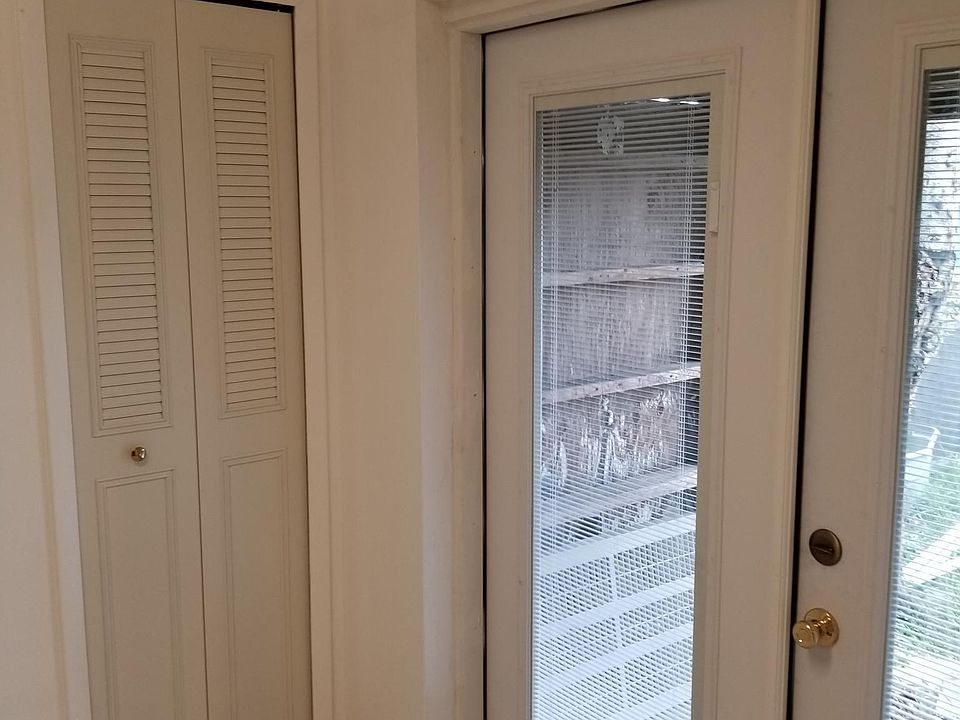 1st image of 174 Lori Anne Ln #174