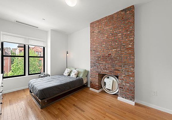 5th image of 774 Greene Ave Floor 2