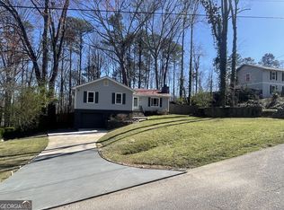6235 Laurelwood Trl, Flowery Branch, GA