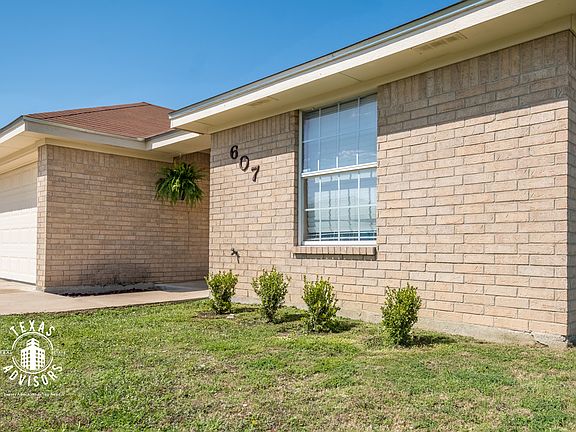 3rd image of 607 Jorgette Dr