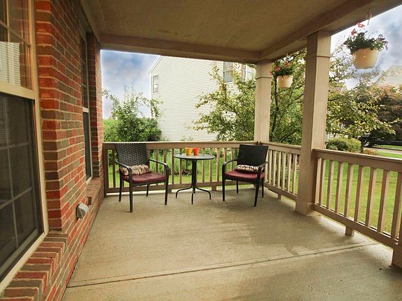 3rd image of 2507 Pleasant Crest Ct