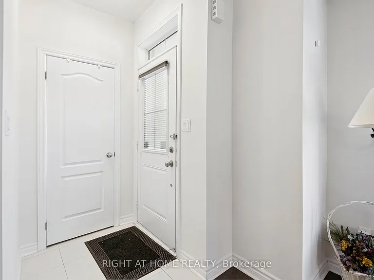1255 Bridletowne Cir #14 — Photo 2