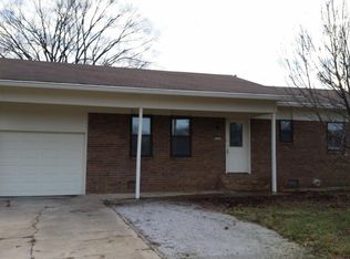 900 SE 12th St, Bentonville, AR 72712