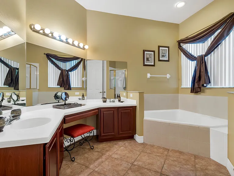 7973 Sea Pearl Cir — Photo 18