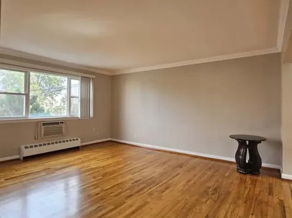 41-04 20th Road image 9 of 17