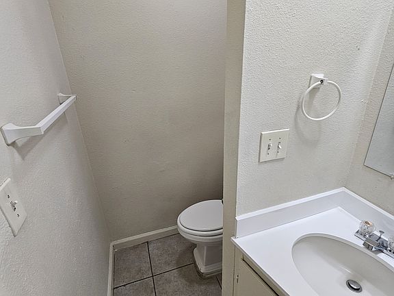 3rd image of 2383 Windsor Dr #2383
