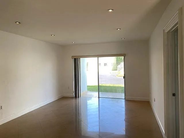 7680 SW 82nd St #121H — Photo 8