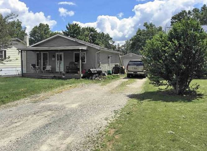 2nd image of 1135 Meadowbrook Ave
