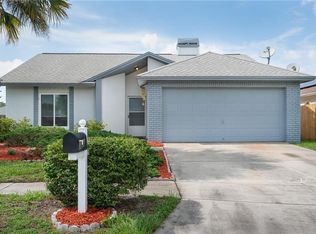 1836 Tinsmith Cir, Lutz, FL 33559