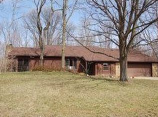 477 S Oakwood Dr, Greenwood, IN 46142