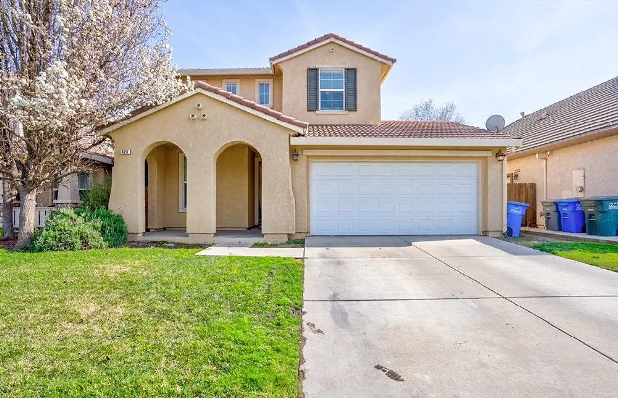 420 Tolman Way — Photo 1