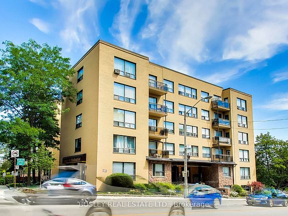 3rd image of 740 Eglinton Ave W #306