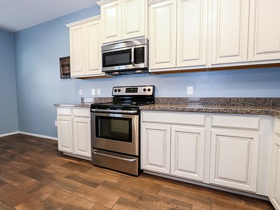 5th image of 8727 N Black Pine Dr