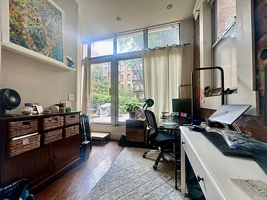 Rented by Compass | media 6