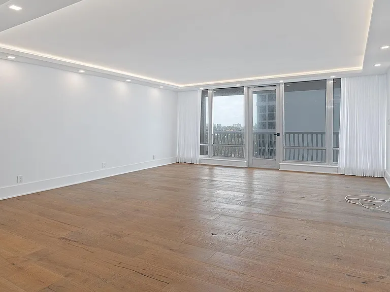 4020 Galt Ocean Dr #409 — Photo 16
