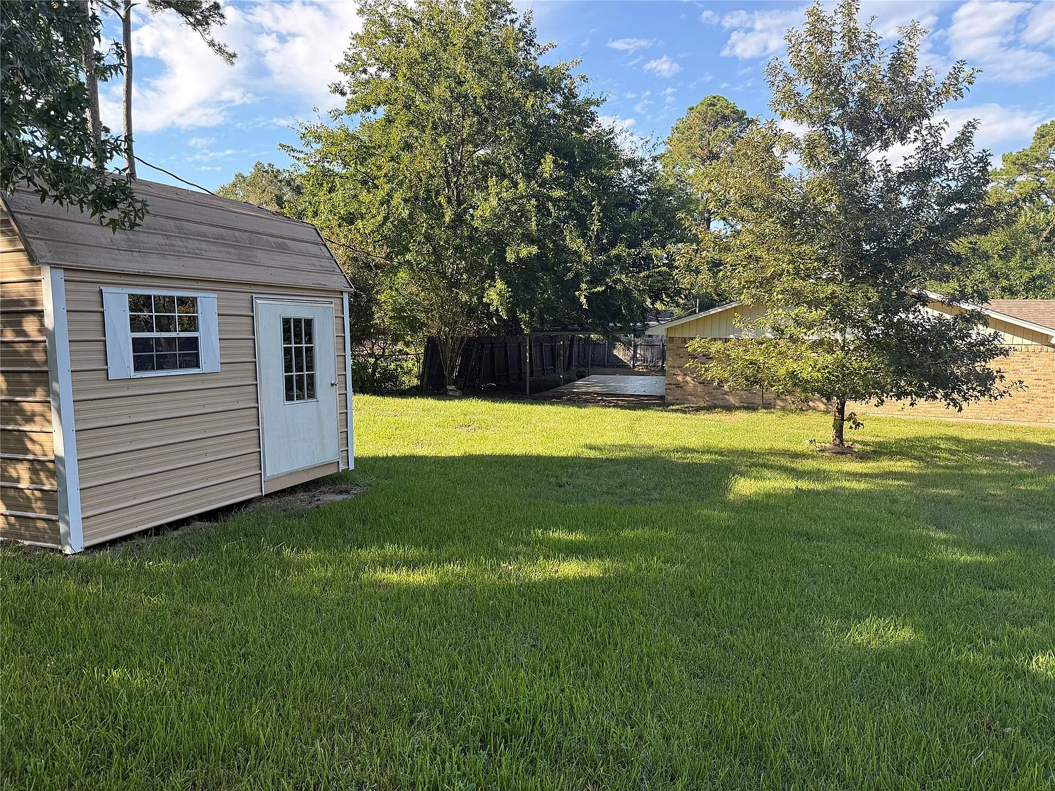 3 bed, 2.0 bath, 1344 sqft, $1,500 — Photo 2