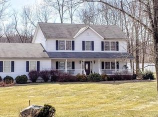 6 Autumn Rd, Columbia, NJ 07832