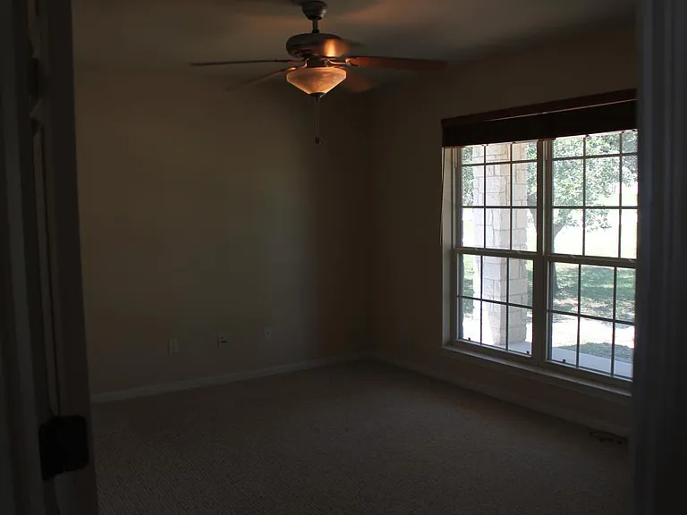 336 Skyline Dr — Photo 17