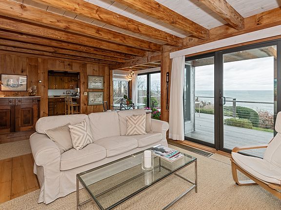 5th image of 648 Old Montauk Hwy