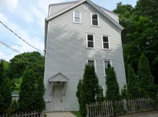 564 Coe St, Woonsocket, RI 02895