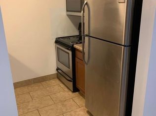 2515 S Calhoun Rd APT 206, New Berlin, WI 53146