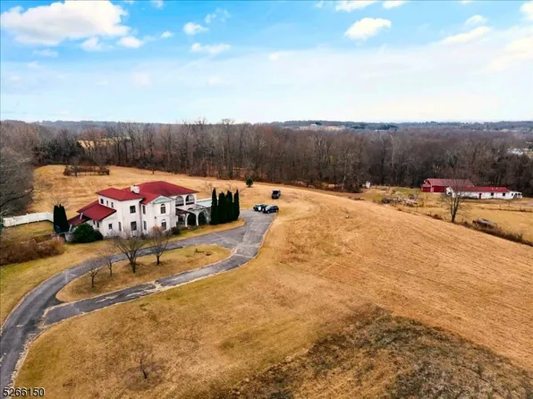 111 Cemetery Rd, Hope Twp., NJ 07825