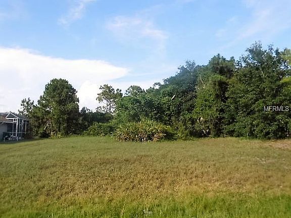 3rd image of 74 Pinehurst Ct