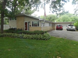 23410 S Kings Rd, Steger, IL 60475