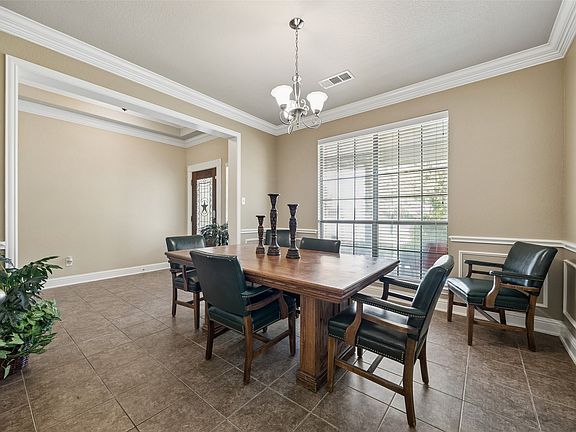2nd image of 4401 Monnig Ln
