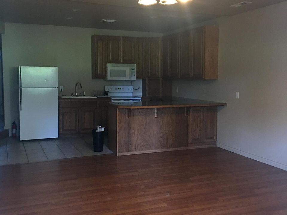 2nd image of 1121 S Edgerton Rd #2