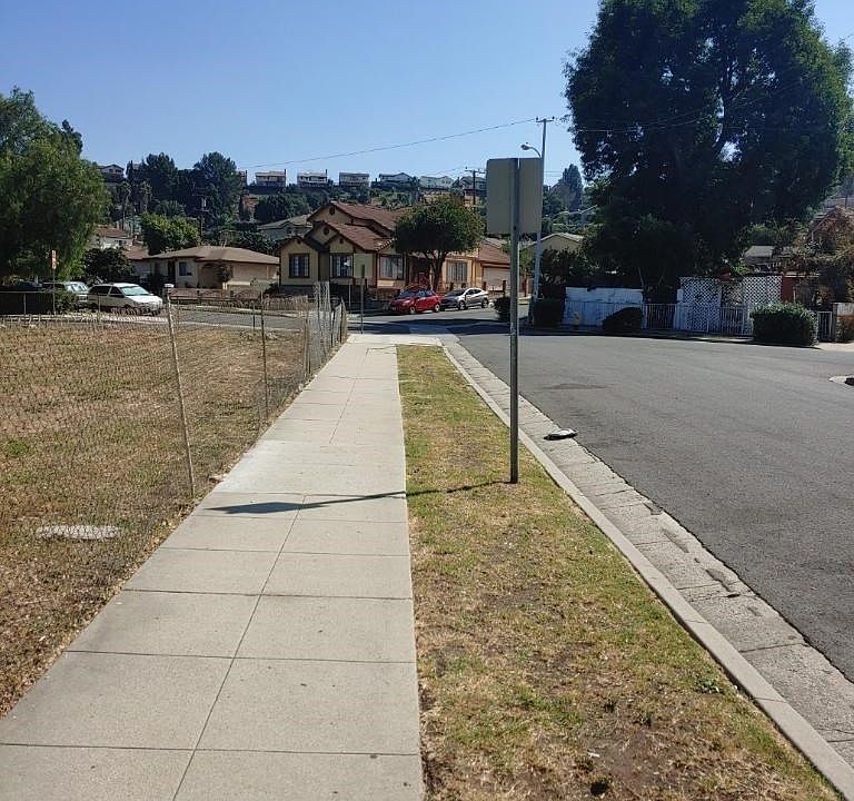 1st image of 118 S Fremont Ave