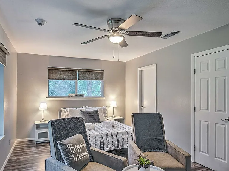 Pecan Grove Blvd — Photo 9