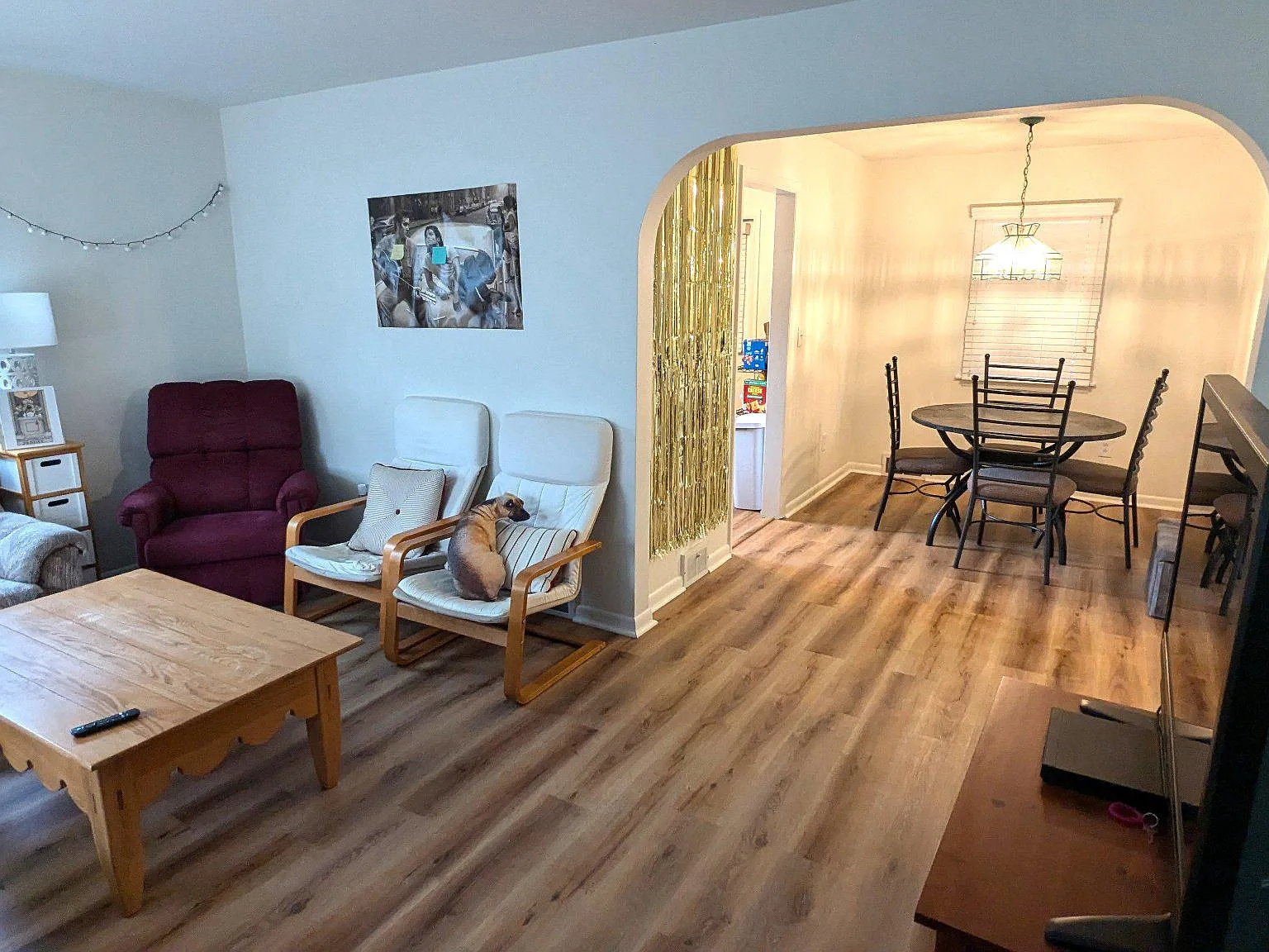 4 bed, 2.0 bath, 1392 sqft, $3,200 — Photo 2