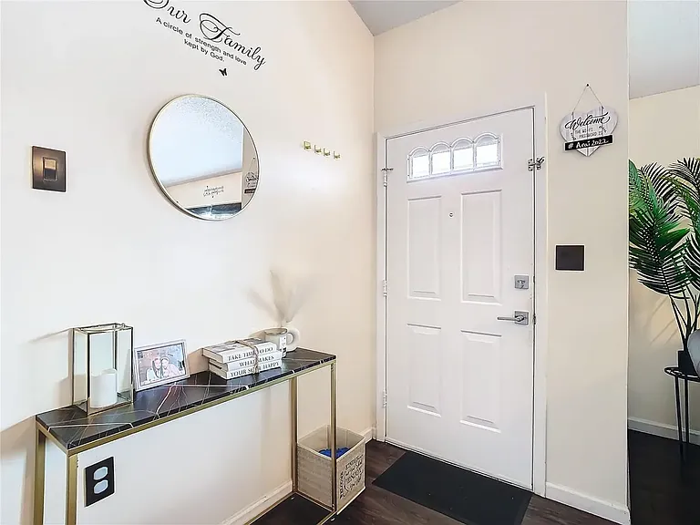 1203 Mandarin Dr — Photo 5