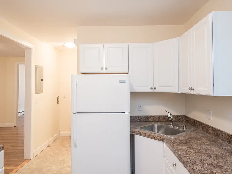 19 Marcella St #2 — Photo 4
