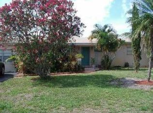 7121 SW 15th St, Pembroke Pines, FL 33023