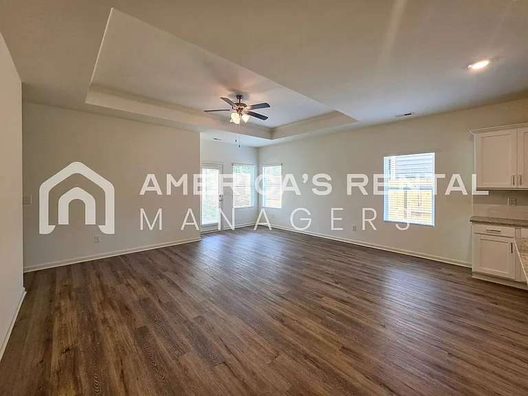 318 Ashland Dr SW — Photo 35