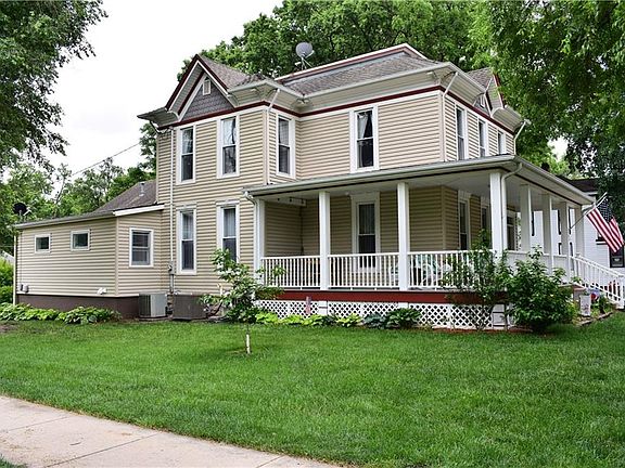 3rd image of 703 S Cedar St
