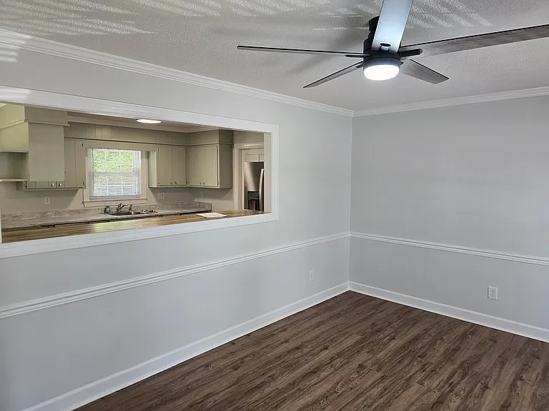 104 Karol Dr — Photo 7