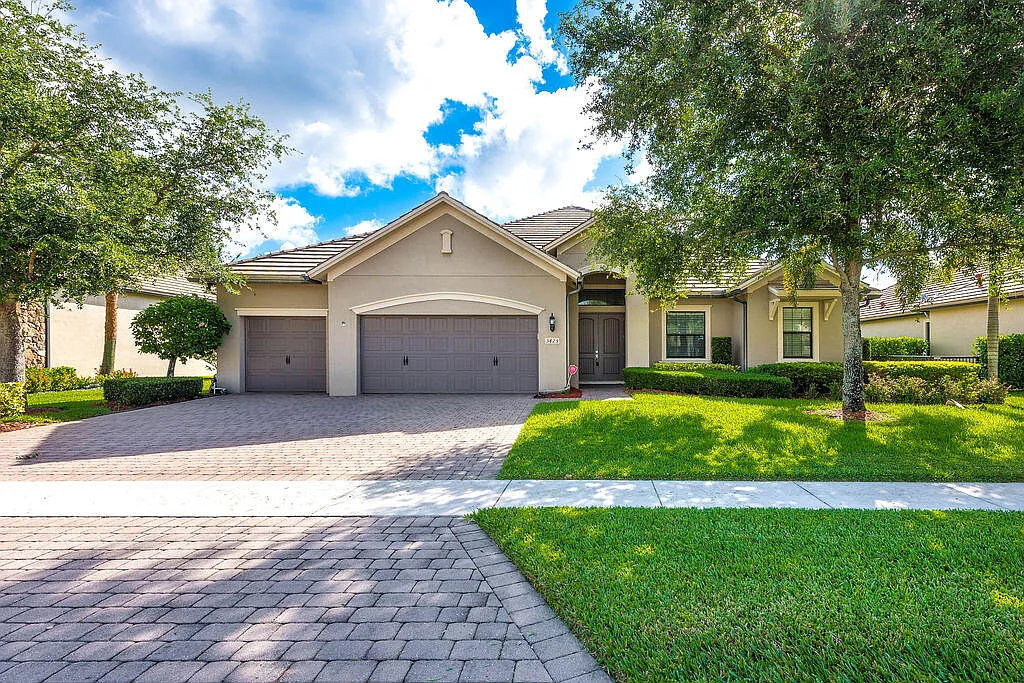 Building Photo - 3425 Siena Cir