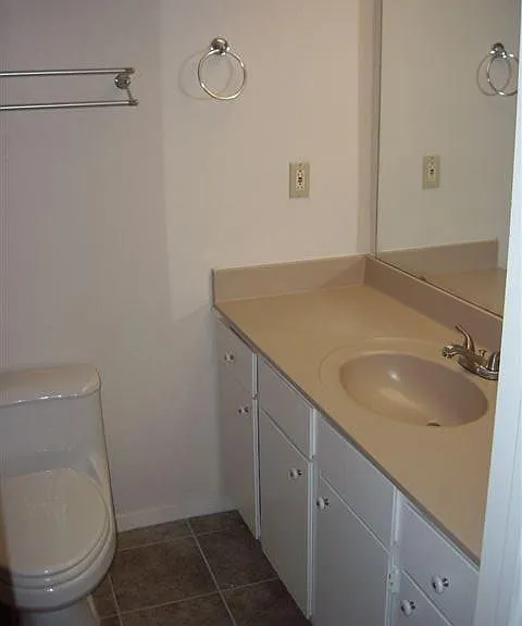 8400 Jamestown Dr #426 — Photo 9