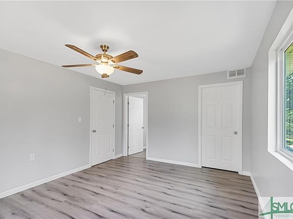4th image of 64 Nelson Ave