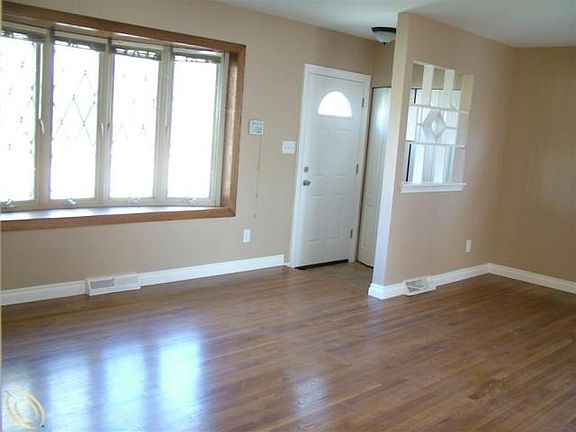 3rd image of 7658 Terri Dr