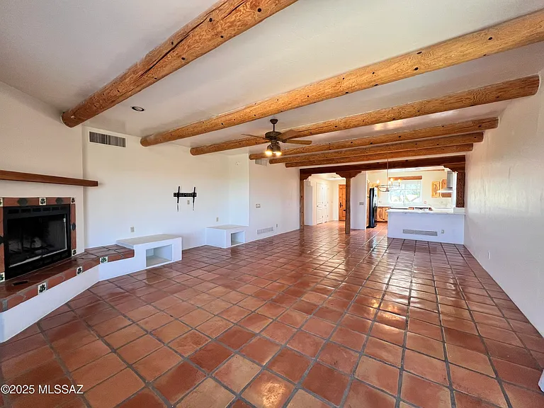 1040 N Wentworth Rd — Photo 15