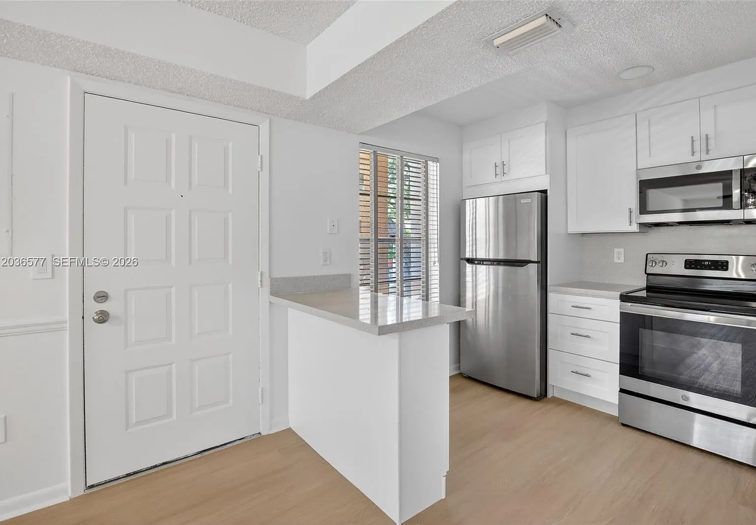 Pierpointe #5 Condo #101 — Photo 3