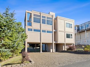 1851 NE 67th St, Lincoln City, OR