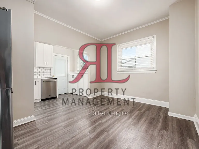 1268 Courtland Ave — Photo 10