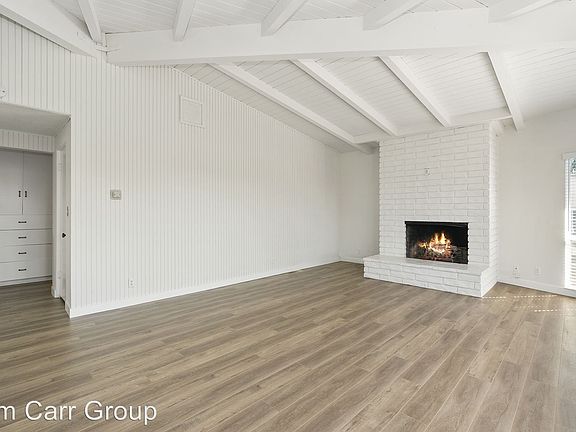 3rd image of 403 Serra Dr APT A