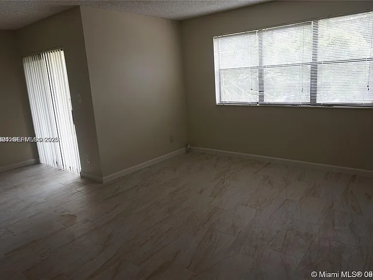 630 S Park Rd #27-3 — Photo 5